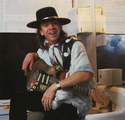 Stevie ray vaughan - Music video by Stevie Ray Vaughan performing Crossfire. (C) 1989 SONY BMG MUSIC ENTERTAINMENT